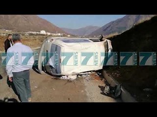 MAKINA DEL NGA RRUGA E PERMBYSET, PLAGOSET 29 VJEÇARI  - News, Lajme - Kanali 7