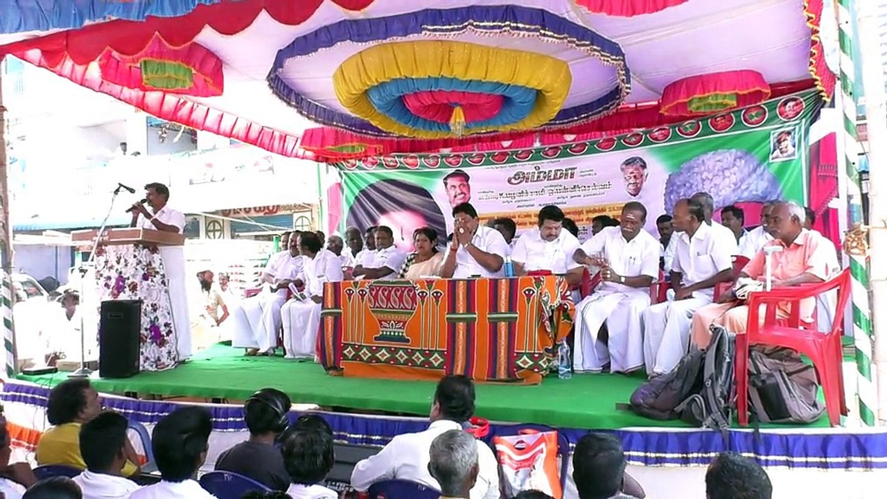 அதிமுக விழாவில் சாமி ஆடிய பெண்கள்-வீடியோ