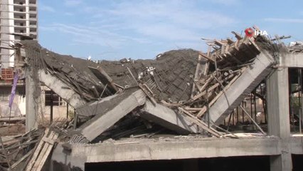 Hayatta Kaldıklarına İnanamadılar... İnşaatta Kolonlar Çöktü