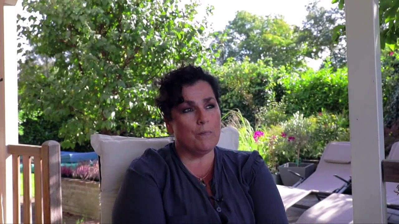 Famke Louise Documentaire - S01 E04 - Bad Bitch Uit Almere [NL/720P]