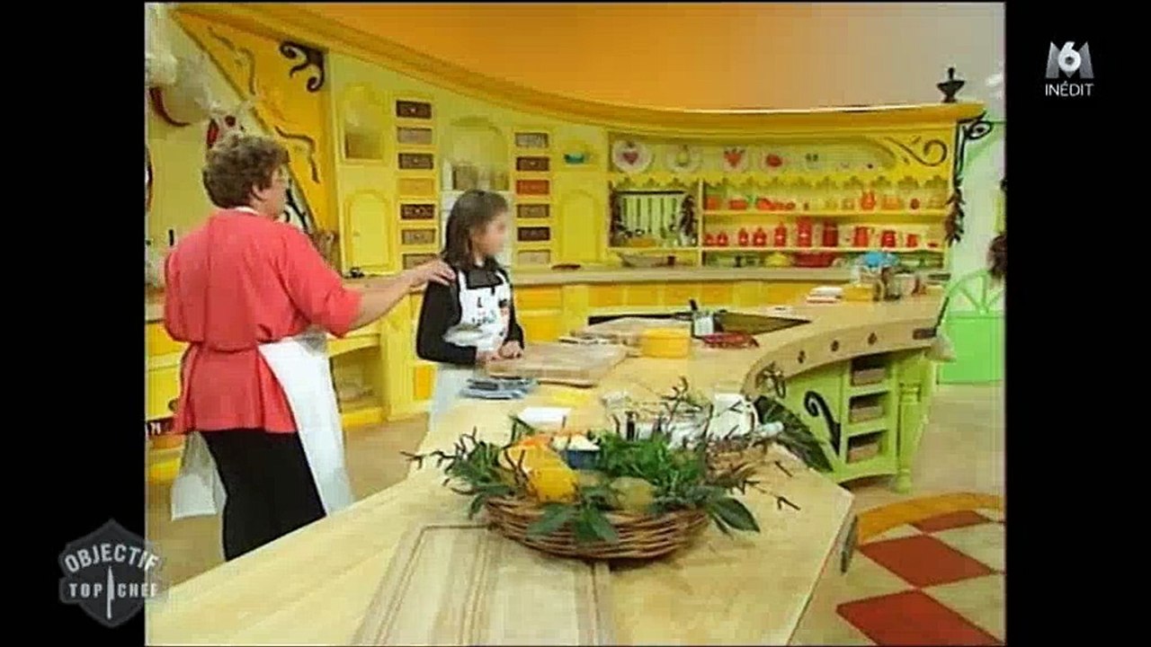 Philippe Etchebest reçoit la petite fille d'une Chef très célèbre dans "Objectif Top Chef" - Regardez