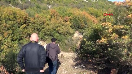 40 yıldır mağarada yaşıyor