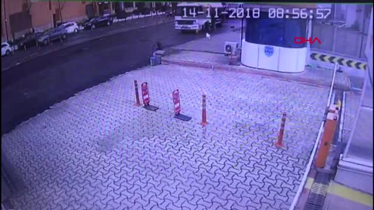 İstanbul- - Yol Çalışması Sırasında Zift Yüklü Tanker Alev Aldı