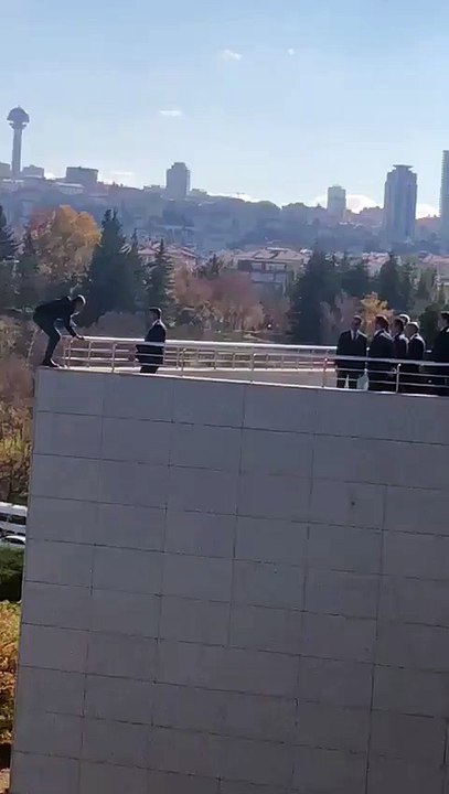 Meclis'te intihar girişimi