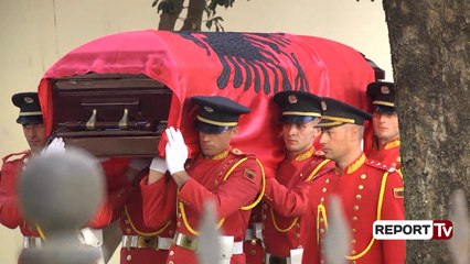 Mbërrijnë në atdhe eshtrat e Mid'hat Frashërit, do prehet pranë vëllezërve Frashëri