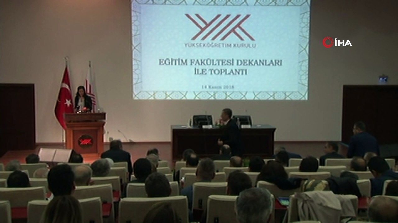 Bakan Selçuk, üniversite rektörleri ve eğitim fakültesi dekanları ile bir araya geldi