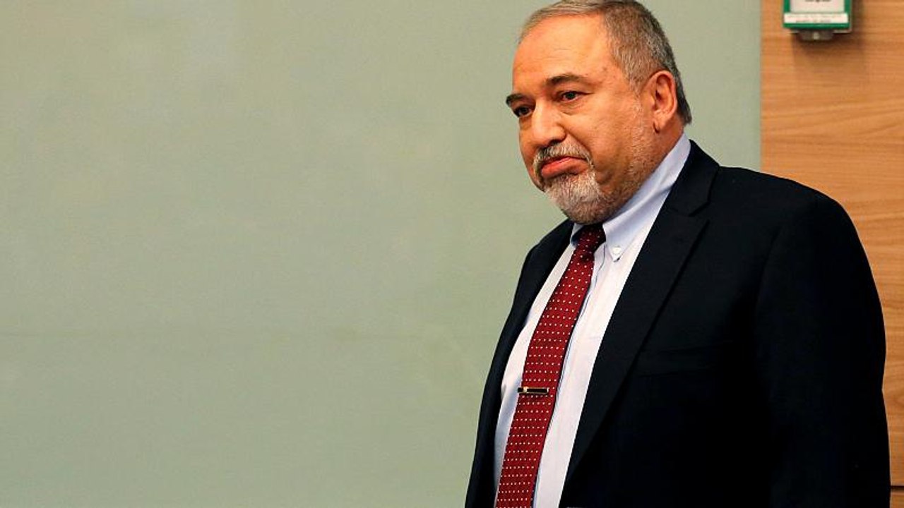 El ministro de Defensa israelí Avigdor Lieberma...