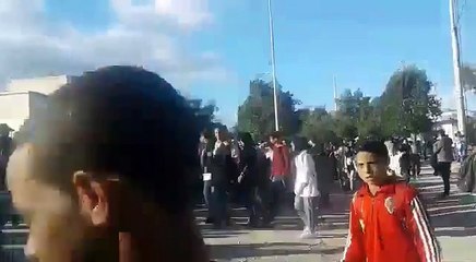 تلاميذ المغرب يحتجون على الساعة الإضافية
