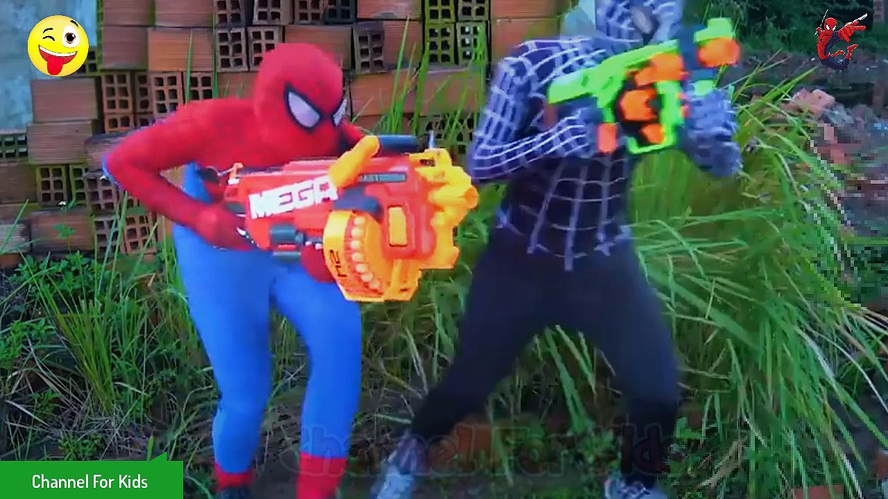 Siêu Nhân, Siêu Anh Hùng giải cứu thế giới P3- Chiến đấu với Khủng Long và Nhện Khổng Lồ