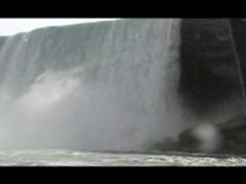 Est Canada 2005 Partie 3: Les chutes du Niagara en bâteau