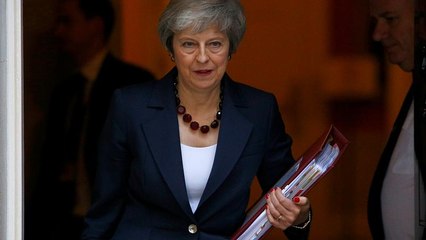 Brexit: l'accordo che non piace fatica a decollare