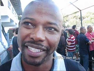 Ídolos do passado destacam o retorno de Abel Braga.wmv