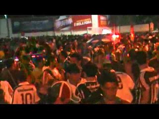 Movimentação intensa da  torcida no Engenhão