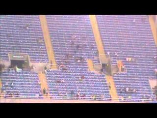 Maravilhados, botafoguenses tiram fotos da festa do título