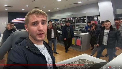 To coin a phone: Russian fills tub with change to buy latest iPhone XS