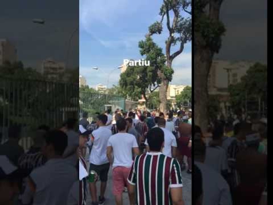Torcida tricolor deixa o Maracanã com destino à São Januário (parte 2)