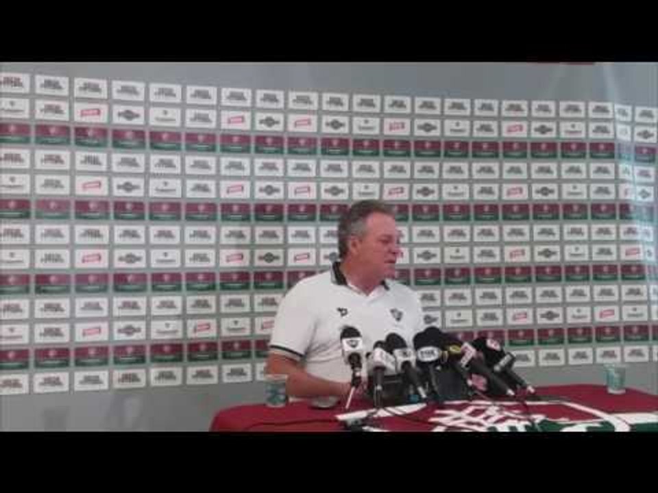 "O time tem que ter a cara da torcida, não do treinador", diz Abel