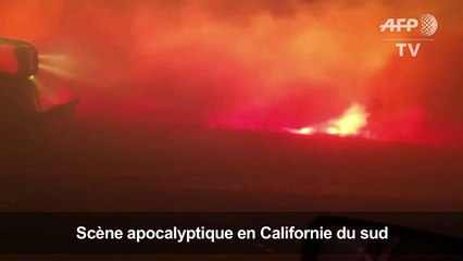 Les pompiers combattent les flammes du Sierra Fire