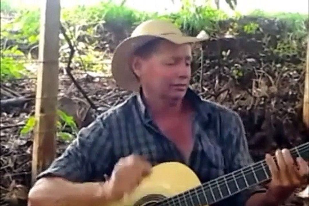 07º- Júnior Pequi - vocal e violão