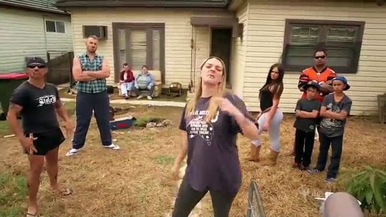 Housos S02 E09