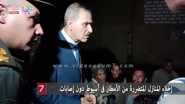 إخلاء المنازل المتضررة من الأمطار فى أسيوط دون إصابات