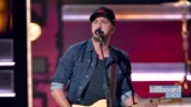 Luke Bryan Kicks Off 2018 CMA Awards With Guest-Heavy What Makes You Country Performance | Billboard News