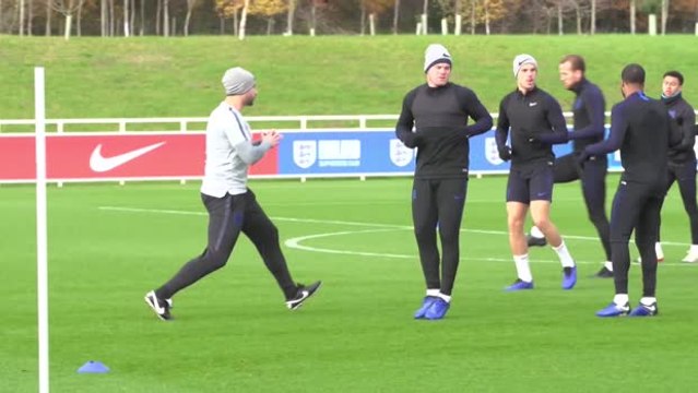 Latihan Rooney Jelang Laga Terakhirnya Bersama Inggris
