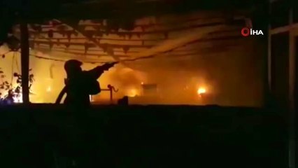 Denizli'de Bir İş Yeri Alevlere Teslim Oldu