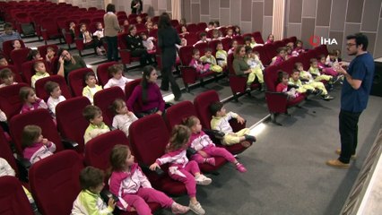 Minik öğrencilere diş sağlığı semineri