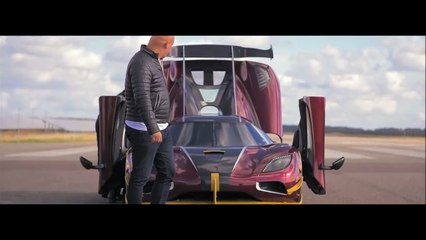 Download Video: 2018 Koenigsegg Agera RS VS 2018 Bugatti C