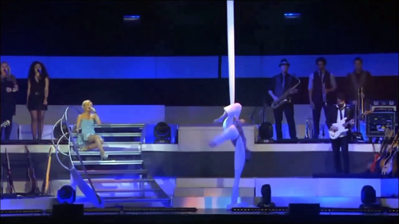 Helene Fischer – Hab' Den Himmel Berührt — (Live From O2 World Berlin, Germany / 2010)