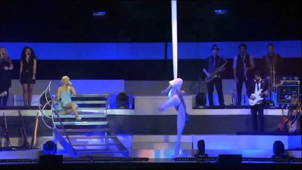 Helene Fischer – Hab' Den Himmel Berührt — (Live From O2 World Berlin, Germany / 2010)