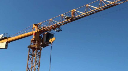 Vottem : des ouvriers italiens sur la grue refuse de descendre