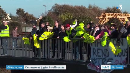 Carburant : les gilets jaunes pas convaincus par les mesures