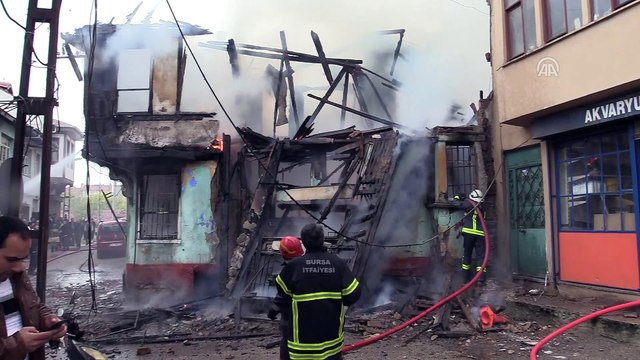 Kayhan Çarşısı bölgesinde yangın - BURSA
