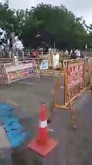 மெரீனாவுக்கு வரும் மக்களை வெளியேற்றுகிறது போலீஸ்-வீடியோ