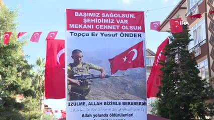 Bakan Çavuşoğlu, Hakkari şehidi Topçu Er Yusuf Önder’in ailesine taziye ziyaretinde bulundu