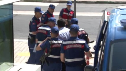 Üzerime Düşeni Yaptım" Diyerek Ailesini Katleden Adam Hakim Karşısında