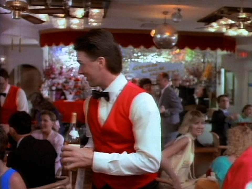 21 Jump Street  S02E04 - Two For The Road