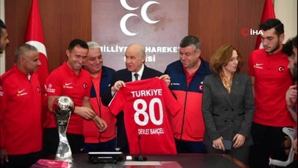 Ampute Milli Takımı Bahçeli'yi Ziyaret Etti