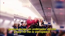 Expulsaron a dos ancianos españoles de un avión por no entender las instrucciones que les daban