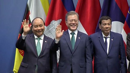 아시아 정상들도 비핵화 한목소리...문 대통령, 오늘 파푸아뉴기니행 / YTN