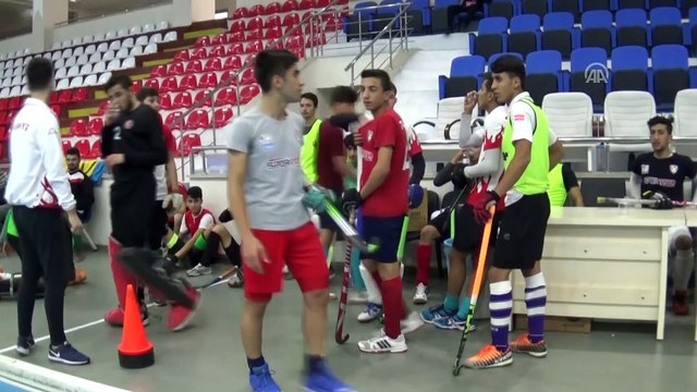 18 Yaş Altı Salon Hokeyi Milli Takımı kampa girdi - AMASYA