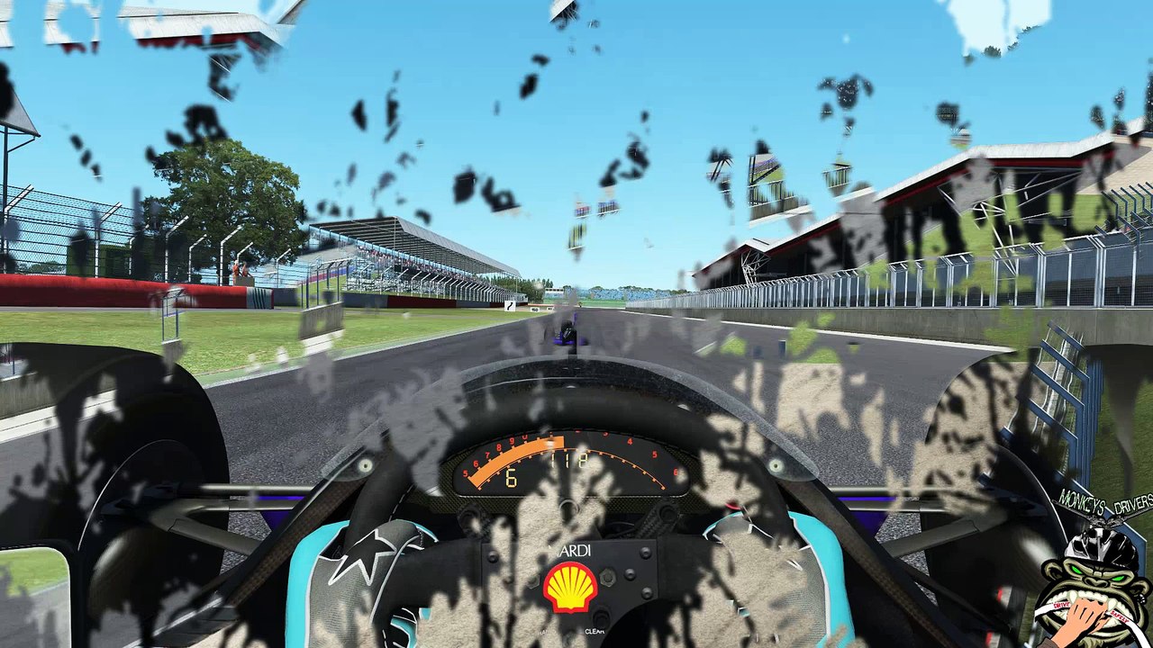 Tour de piste à Silverstone GP en Mclaren MP4/8 sur Rfactor 2