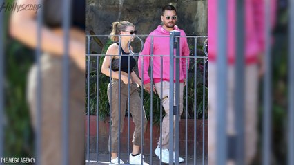 Sofia Richie Feeling Like A 3rd Wheel With Scott Disick & Kourtney Kardashian