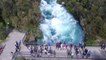 Les Huka Falls en Nouvelle Zélande vu du ciel : magnifique et terrifiant