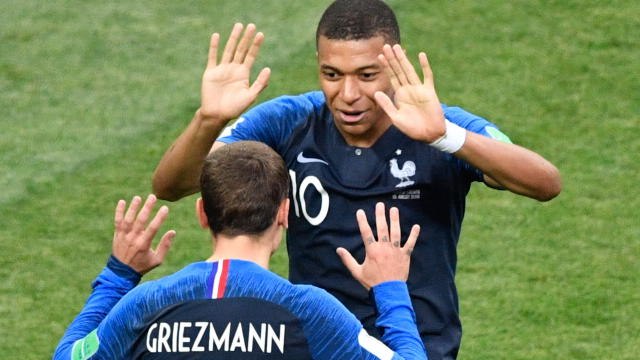 Bleus - Deschamps : Pas de lutte entre Griezmann et Mbappé