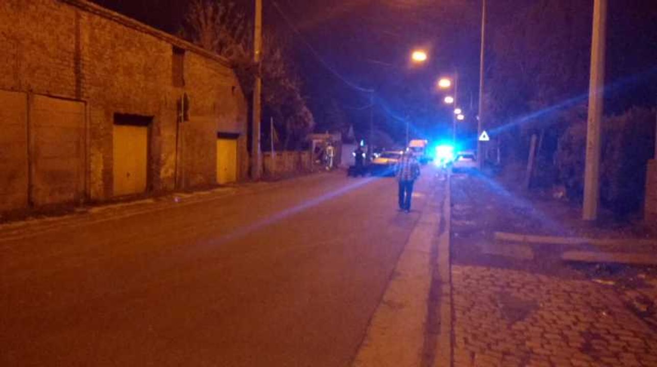 Ghlin : accident : une voiture dans une conduite de gaz. Vidéo 1/2. Eric Ghislain