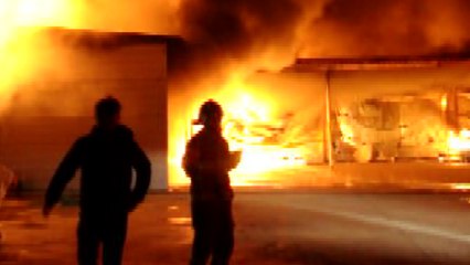 전북 김제 의자공장서 불...1억8천여만 원 피해 / YTN