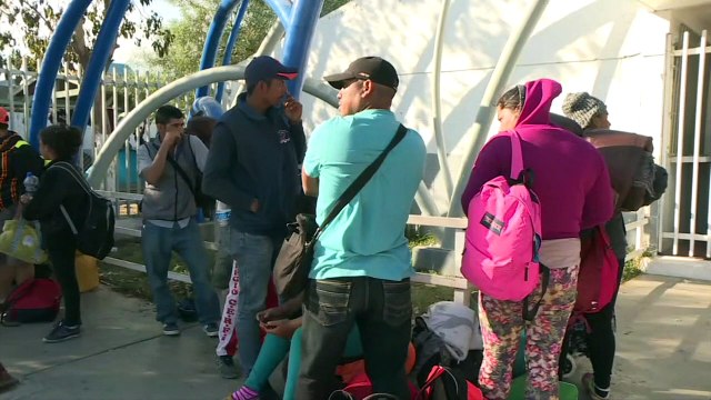 Más de 1.500 migrantes de caravana en frontera México-EEUU